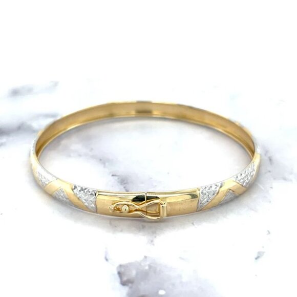 Women Solid 10K Yellow Gold 7" Textured Snake Bangle Two-Tone Bracelet Minimalis - Picture 2 of 9